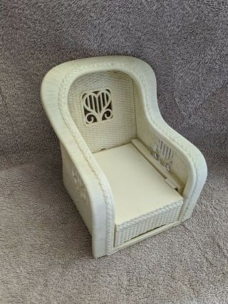 1983 mattel barbie white wicker chair pull out lounge 2