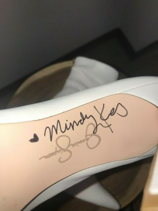 Mindy Kaling Autographed Her Worn White Jessica Simpson Boots Size 7 2