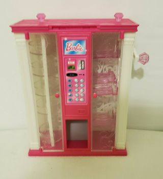 Barbie Life In The Dream House Fashion Vending Machine 2012