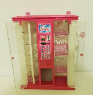 Barbie Life in The Dream House Fashion Vending Machine 2012 2