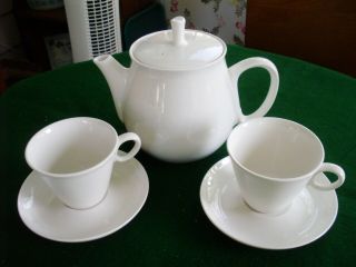 Franciscan Cloud Nine Teapot Plus 2 Cups And Saucers Whitestone Ware Made Japan
