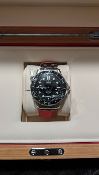 Omega Seamaster Diver 300m Co - Axial 210.  30.  42.  20.  01.  001