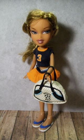 F9 Bratz Doll - Yasmin - Fully Dressed With Shoes,  Soccer,  Sporty,