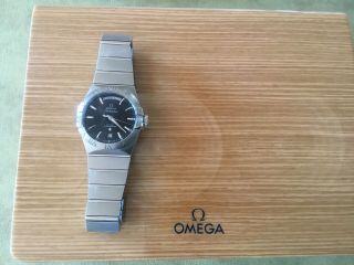 Omega Constellation Chronometer Co - Axial Automatic 123.  10.  38.  22.  01.  001 Day&date