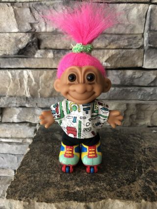Russ Troll Doll 5” Pink Hair Brown Eyes Dressed As A Rollerblader