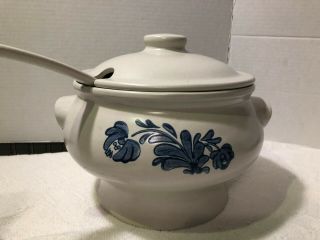 Pfaltzgraff Yorktowne Stoneware Soup Tureen With Lid And Ladle 7 - 160