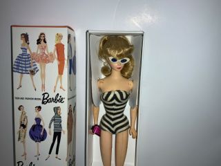 1993 Mattel Barbie 35th Anniversary Bathing Suit Blond Doll w/ Box 2