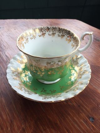 Royal Albert Fine Bone China England “regal Series” Green Tea Cup & Saucer Set