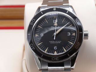 Omega Seamaster 300 233.  30.  41.  21.  01.  001 Wrist Watch For Men