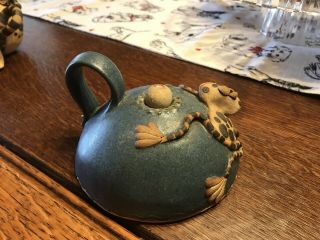 Vintage Bier Pottery Oil Lamp 1 Tile W/frogs Signed Blue Very Whimsical Fun