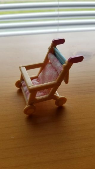 Calico Critters Sylvanian Families Dollhouse Baby Furniture Stroller And Bath. 2
