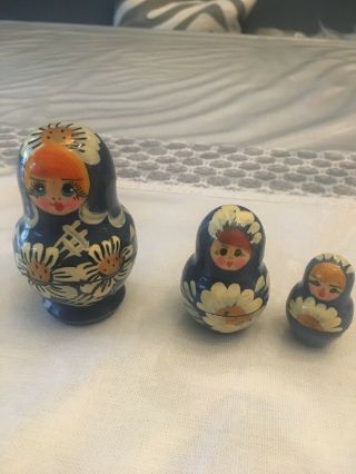 3 - Pc Wood Nesting Matryoshka Dolls - Russian