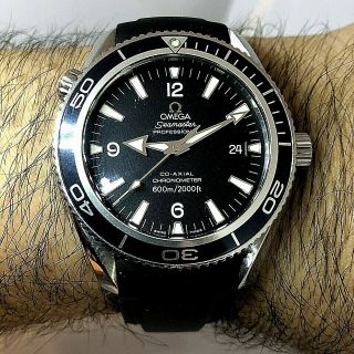 OMEGA SEAMASTER PLANET OCEAN CO - AXIAL REF 2200.  50.  00 AUTOMATIC MOVEMENT 42 MM 3