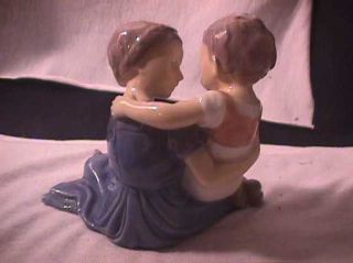 Bing & Grondhal Figurine of Mother and Child 2