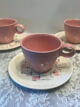 VINTAGE MID CENTURY MODERN VERNON WARE METLOX TICKLED PINK FOUR CUPS SAUCERS 2
