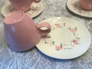 VINTAGE MID CENTURY MODERN VERNON WARE METLOX TICKLED PINK FOUR CUPS SAUCERS 3