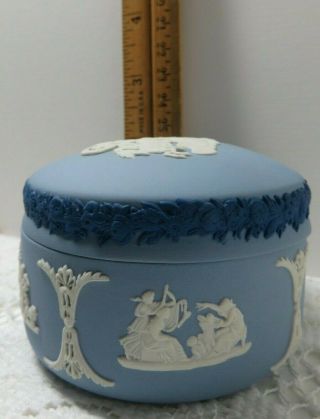 Wedgwood JASPERWARE Tri - Color Blue/dark blue/white Kidney Shaped Trinket Box 2