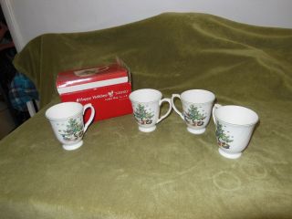 Set Of 4 Nikko Happy Holidays Pedestal Coffee Tea Mugs Cups