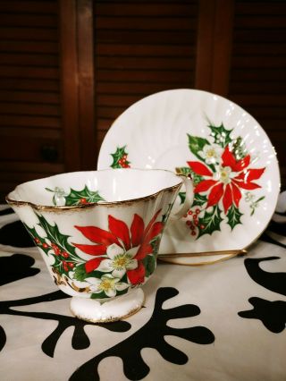 Queen Anne Bone China Noel Tea Cup And Saucer Set Holly Poinsettias
