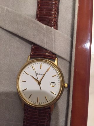 Vintage Tourneau Mens 18k (750) Solid Gold Swiss Watch.
