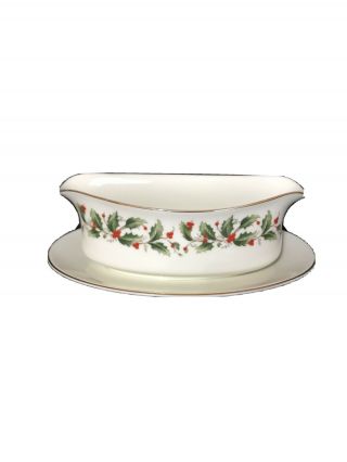 R.  H.  Macy All The Trimmings Holly Gravy Boat & Attached Saucer 6283