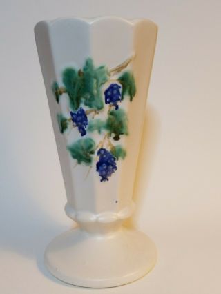Vtg Mccoy Curio Line Matte White Grapes Leaves Paneled Pedestal Vase Embossed 7 "
