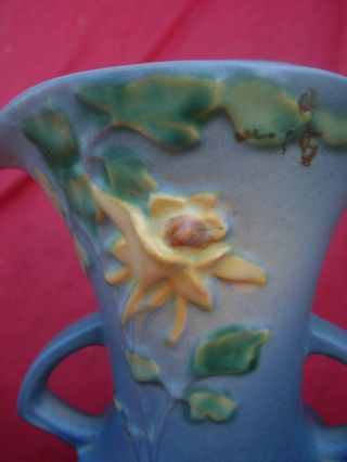 Roseville 16 Art Pottery Arts and Crafts Vase OH Ohio 1940 ' s Columbine 3