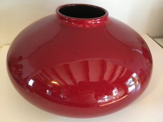 AMANO Chinese Red Glazed Art Pottery Vase Made in Germany 9 - 1/2” X 5 - 1/2” 2