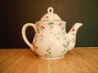 Pfaltzgraff " Winterberry " 4 Cup Teapot Nib