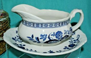 Vintage Wedgwood Blue Heritage Gravy Boat With Underplate Blue White England