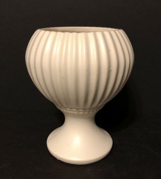 Vintage Mccoy Floraline 407 Matte Ivory Ribbed Pedestal Planter Vase 6.  75” Usa