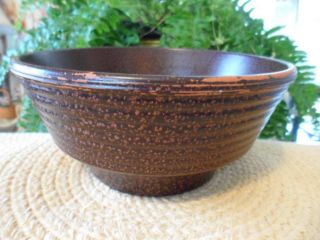Vintage Grooved,  Speckled Red - Brown Clay Pottery Bowl Germany 7.  25 " Diameter