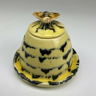 Cape Cod Hand Crafted Painted Ceramic Pottery Lidded Bumble Bee Honey Pot 007