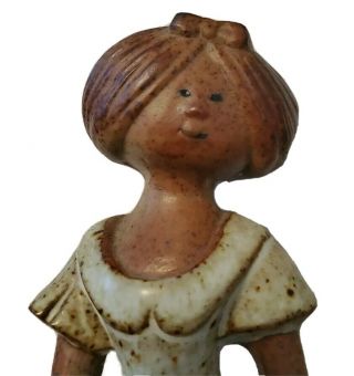Vintage Uctci Japan Stoneware 6.  5 " Figurine Woman Girl Basket Dried Flower Vase