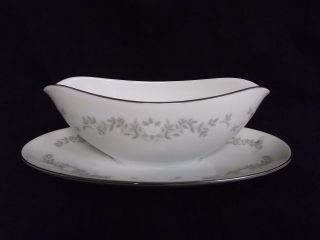 Noritake,  Westview China,  Gravy Boat With Attached Under Plate,  200060