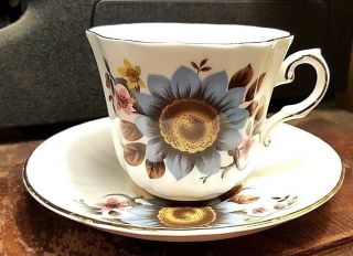 Blue Floral Royal Grafton Teacup & Saucer Bone China England Fluted Gold Trim