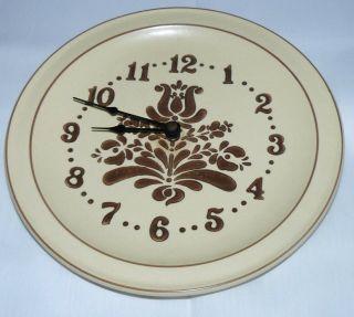 Vintage Pfaltzgraff Village Pattern Dinner Plate Wall Clock 10.  25 " Euc