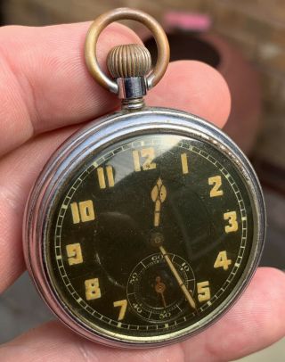 A Gents Vintage Military Style Open Face Pocket Watch.  Circa 1900s.