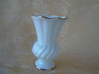 Vintage Capodimonte Porcelain Vase White With Gold Gilt 3
