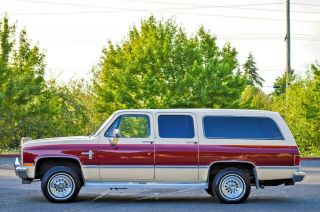 1985 Chevrolet Suburban 4x4 85k Miles