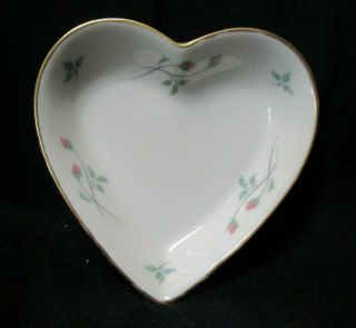 Lenox Rose Manor Heart Shaped Dish 4.  25 X 4.  75in Usa - Rose Buds,  Gold Rim