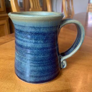 Handmade Hand - Thrown Pottery Earthenware Coffee Cup Mug Artist Signed Linds.  E
