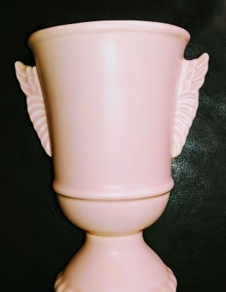 Vintage Red Wing Pottery Trophy Style Vase Pink With Winged Handles 1090