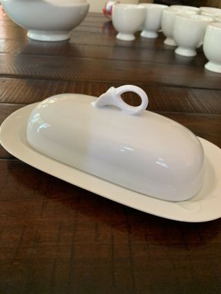 Mikasa Classic Flair White 1/4 Lb Covered Butter Dish 369010