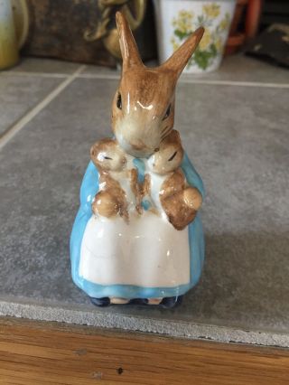 Mrs Rabbit And Babies Beatrix Potter Figurine Beswick England
