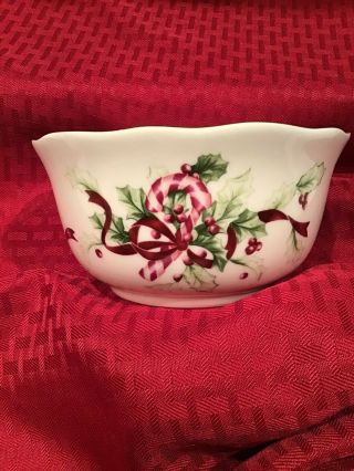 Charter Club Retired Winter Garland Cereal Soup Bowl - Christmas Holiday Holly