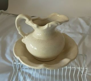 Small McCoy Pottery Pitcher And Wash Bowl Basin Set Cream Speckled Finish USA 2