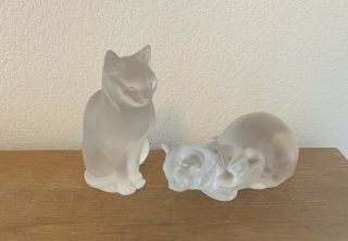 Lalique France Frosted Sitting And Crouching Cats Exc