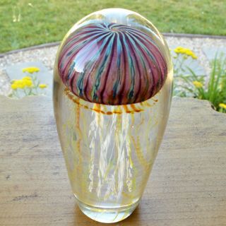 SATAVA GOLD RUBY JELLYFISH HAND CRAFTED GLASS 6.  5 INCHES TALL SIGNED 2