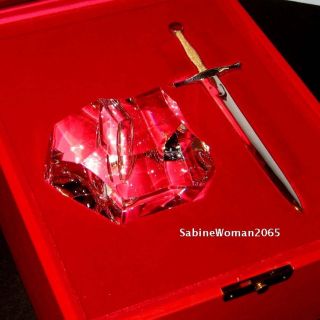 In Red Box Steuben Excalibur 18k Gold Paperweight Sterling Houston Heart Art